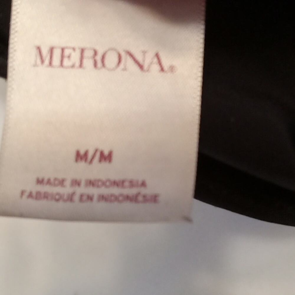 Merona Women's Black  Zebra design Halter one piece Medium Swimsuit. Feminine - Picture 5 of 8